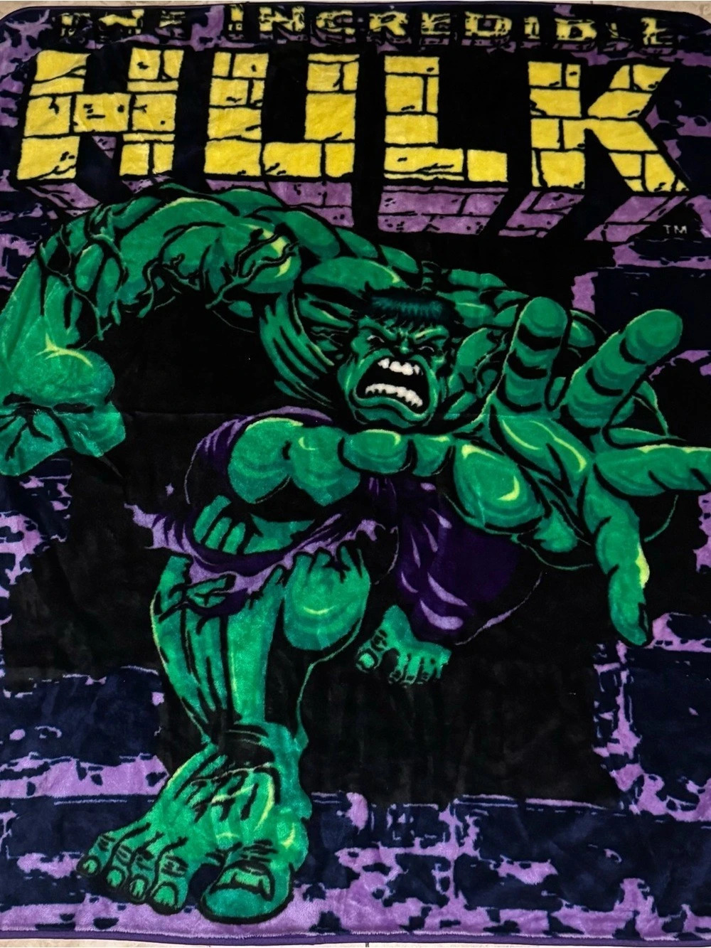 Vintage Hulk Graphic Blanket in Purple & Green Like New